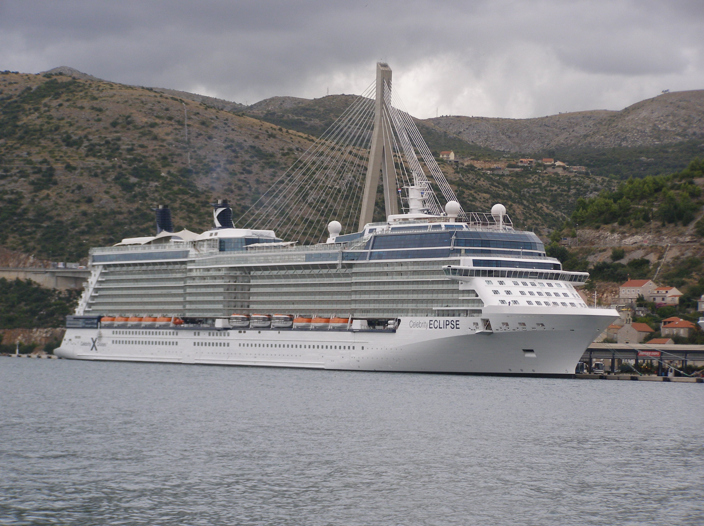 Izvorni naziv: celebrity eclipse 01.JPG