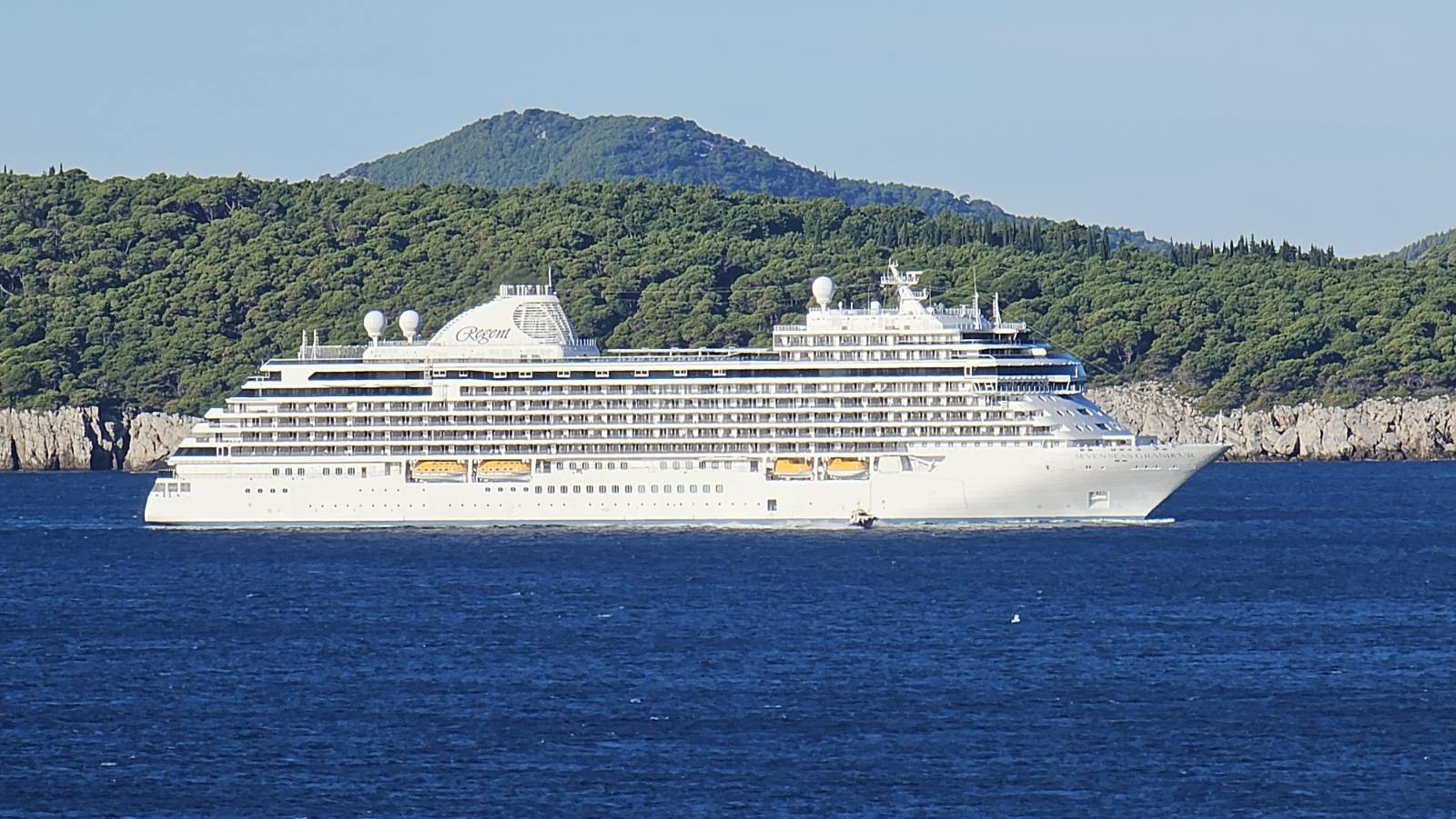 Izvorni naziv: SEVEN SEAS GRANDEUR 02.jpg