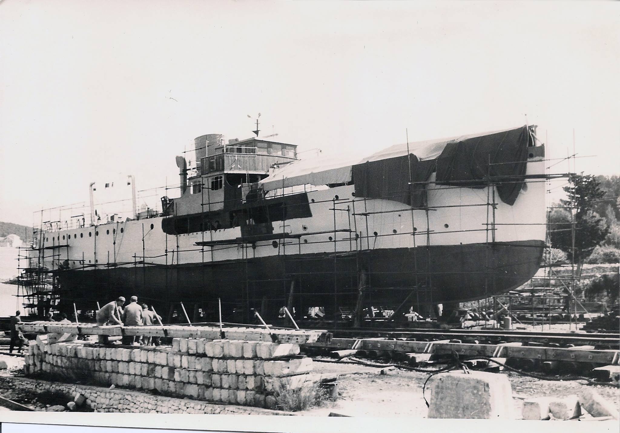 Antika — Antika u Korčuli pod Atlasom.jpg