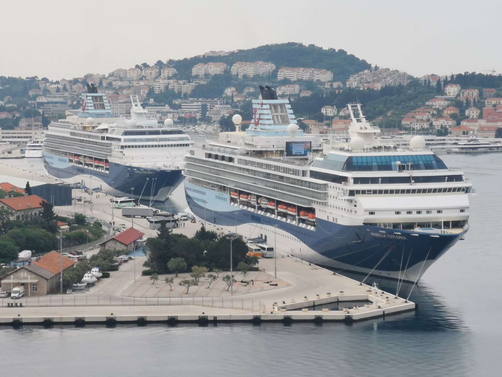 Izvorni naziv datoteke: Marella Explorer i Marella Explorer 2...jpg