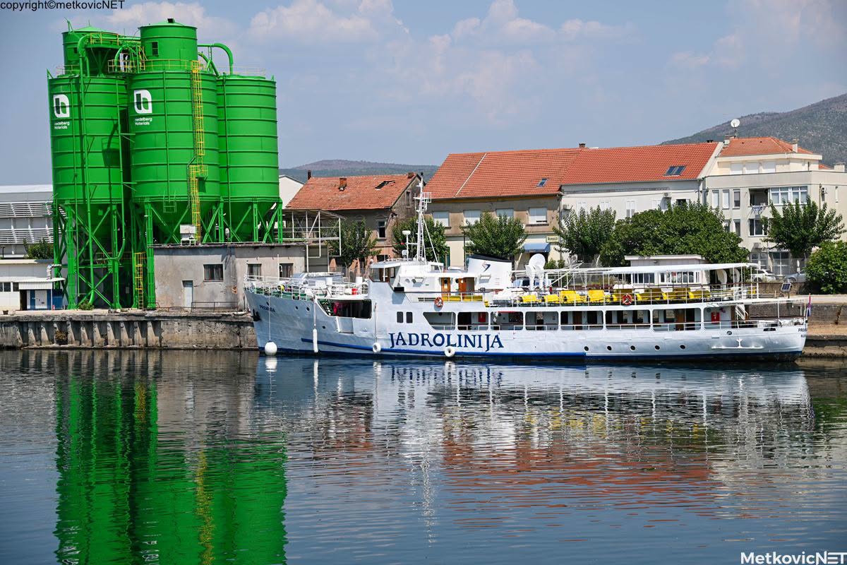 Izvorni naziv datoteke: Premuda u Metkoviću.jpg