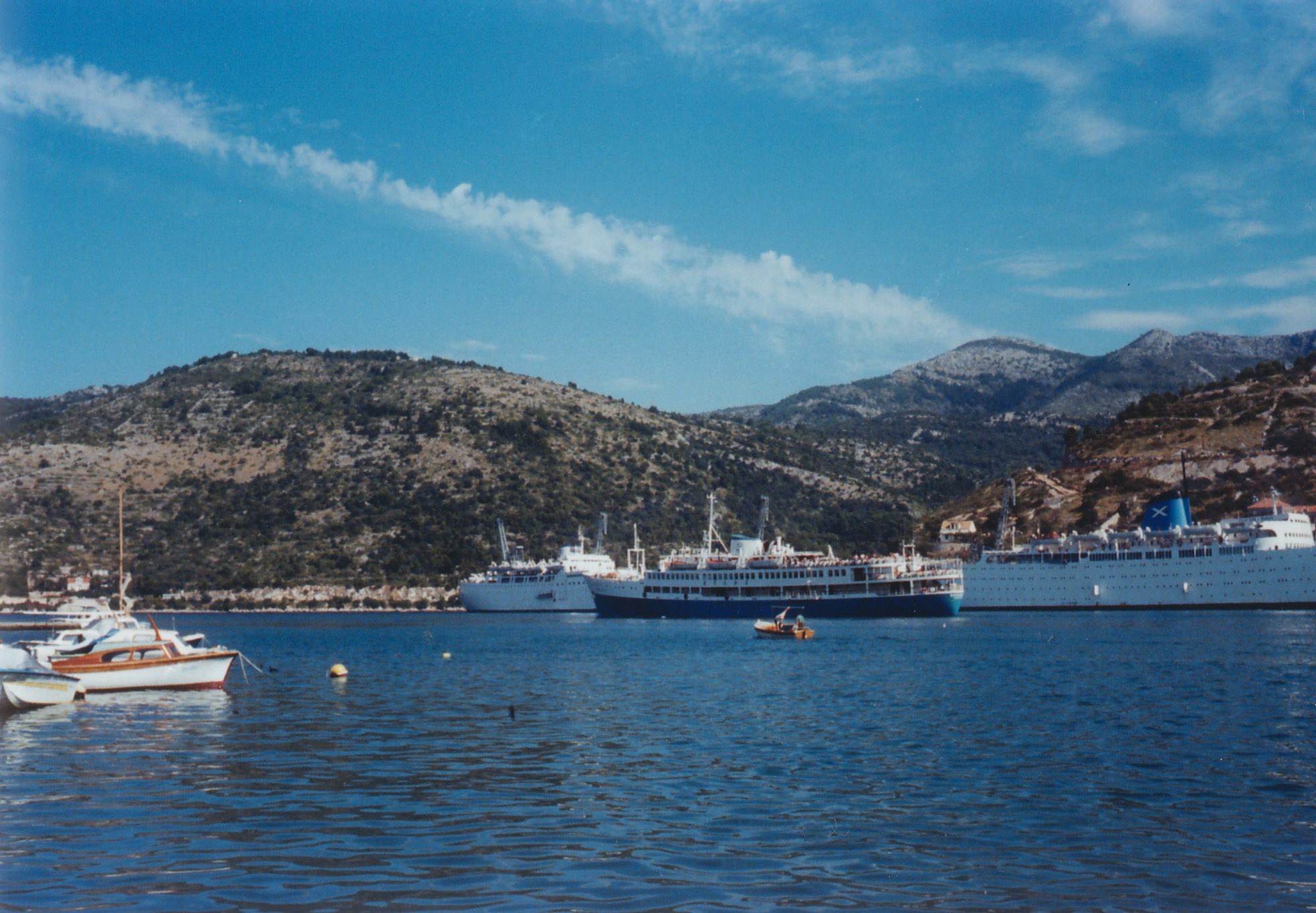 Izvorni naziv: ambasador 06 & the victoria & la palma.jpg