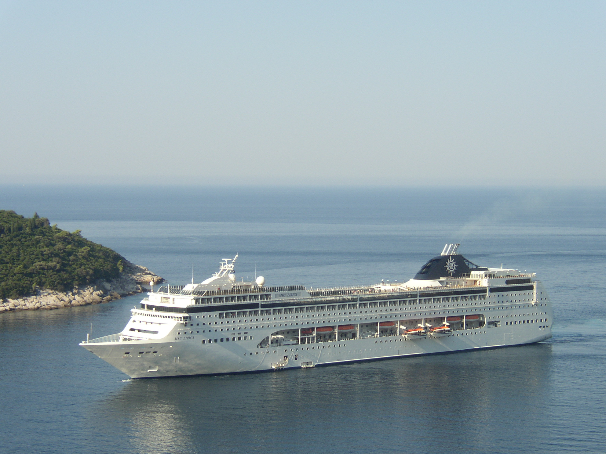 Izvorni naziv: msc lirica 01.JPG