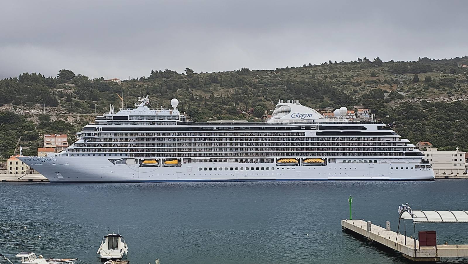Izvorni naziv: Seven Seas Grandeur ....jpg