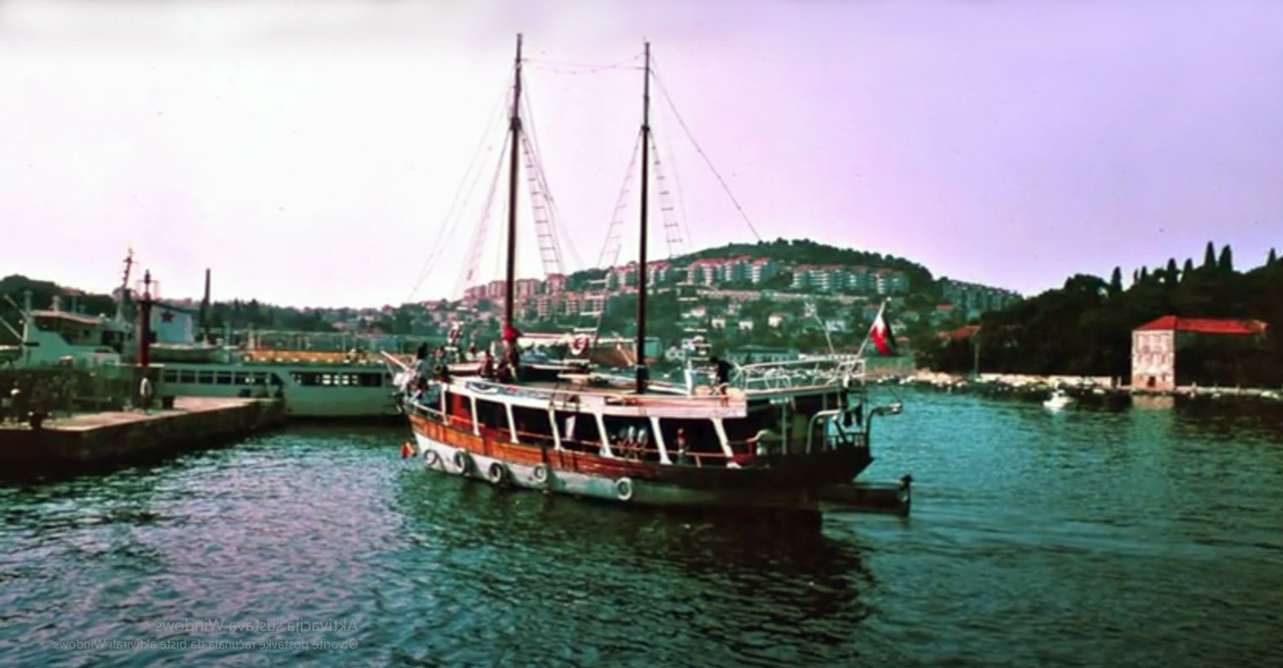 Izvorni naziv datoteke: 1983 perast i Anamarija.jpg