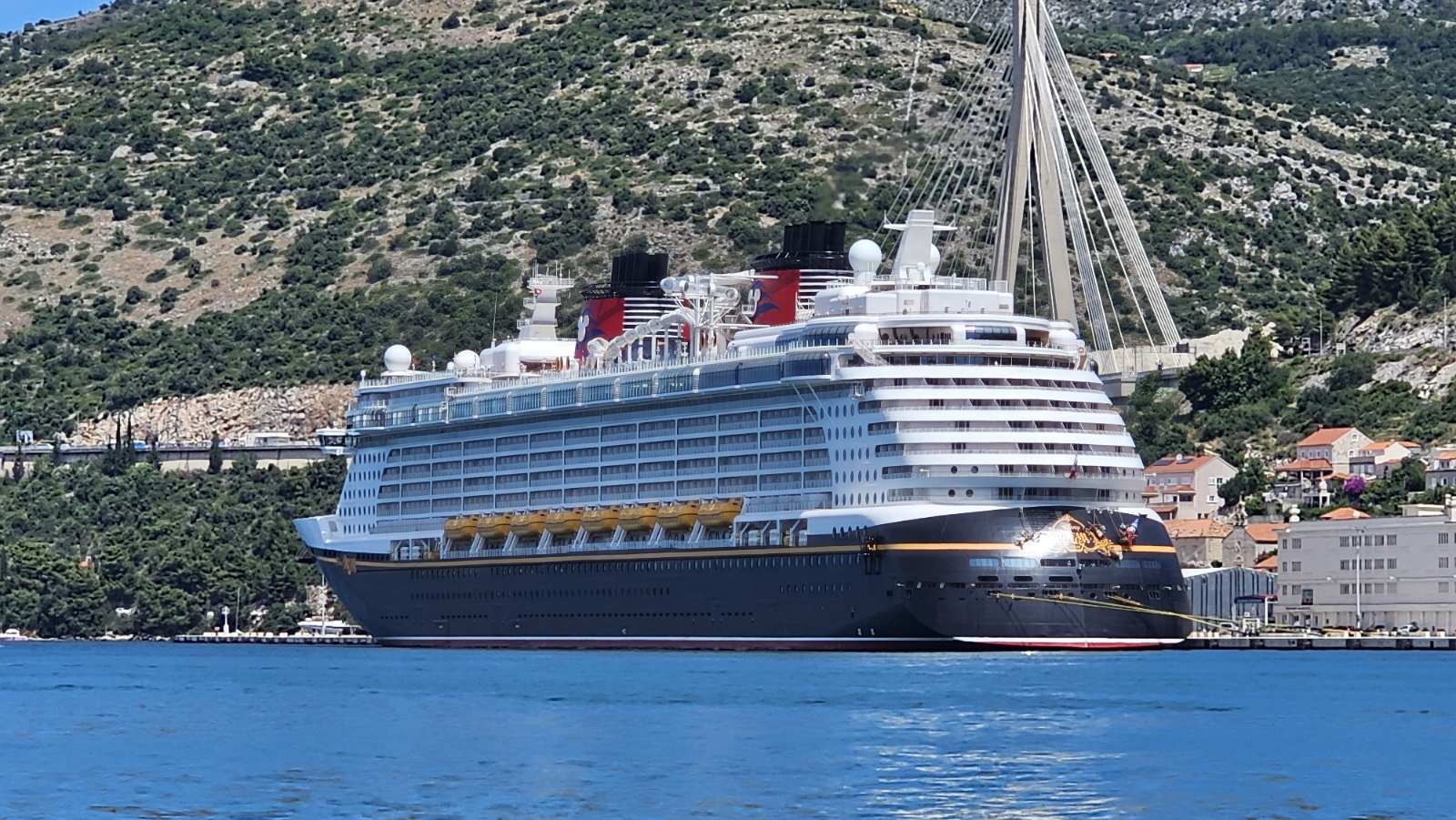 Izvorni naziv: Disney Dream 02.jpg