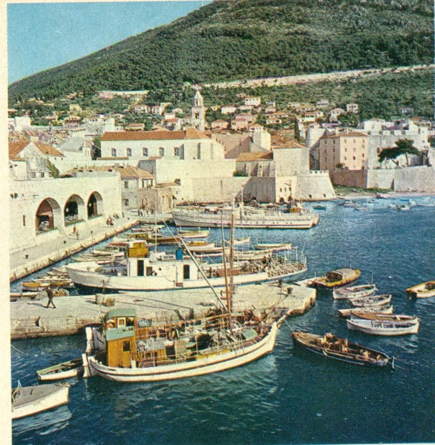 Izvorni naziv: nautika vozi goste na lopud.jpg