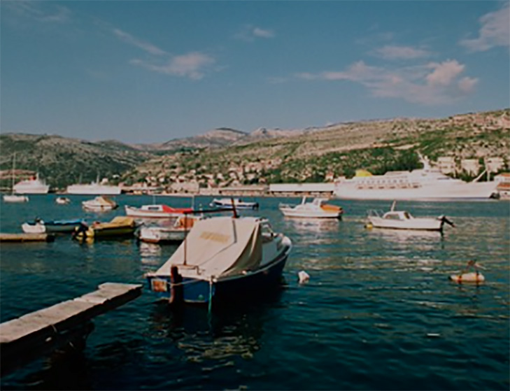 Izvorni naziv: Vistafjord, Romanza i Ocean Princess ( Tony Davis- Flickr).jpg